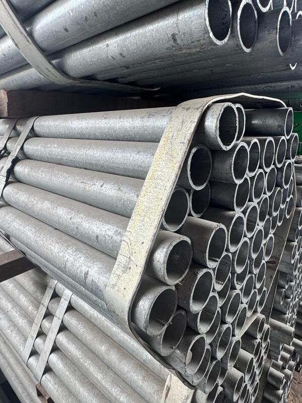 Components for tubular scaffolding system